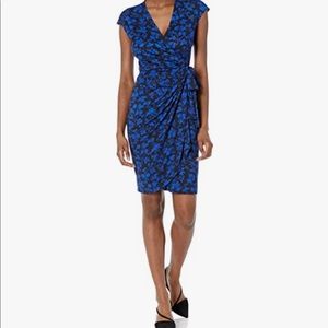 Lark & Ro Womens Classic Cap Sleeve Wrap Dress blue/black floral print size LG